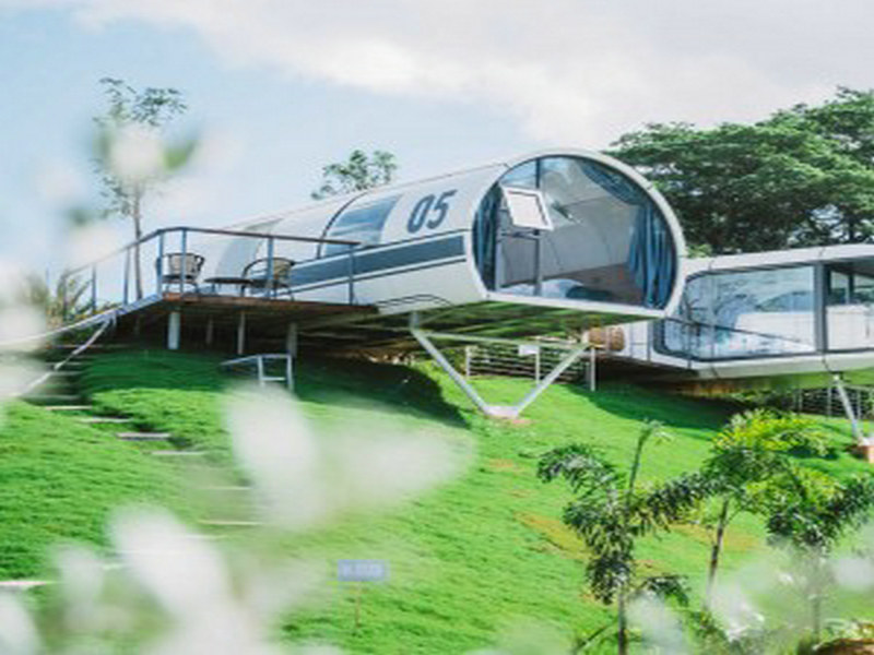 Autonomous Self-sustaining Space Efficient Capsules amenities